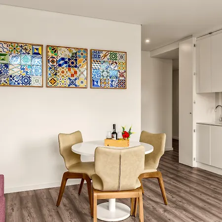 296 Heritage דירה