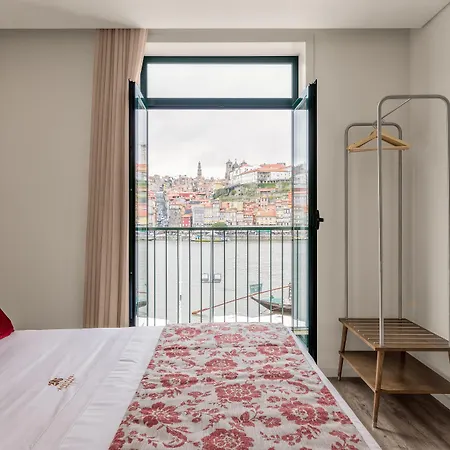 296 Heritage דירה