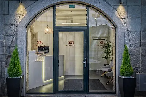 296海瑞提基公寓 *