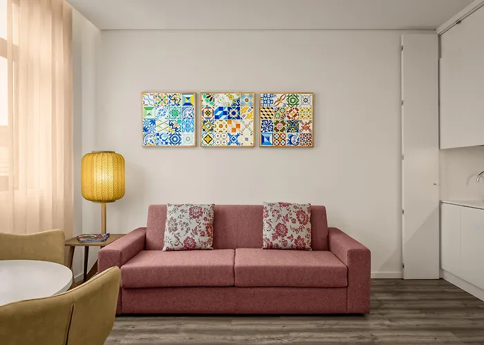 296海瑞提基公寓 *