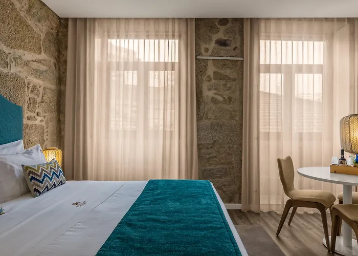 296海瑞提基公寓 *