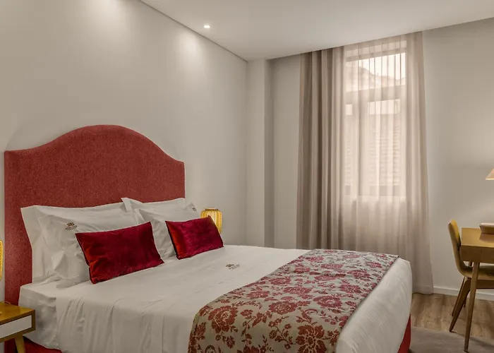 296海瑞提基公寓 *